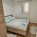 Apartamento Kraljicamira *