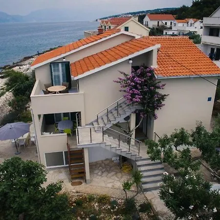 Mara Apartment Splitska